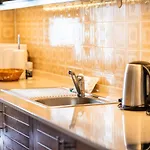 Cliff View Iii - Sea View + Pool + Wifi 公寓