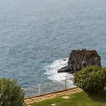 Cliff View Iii - Sea View + Pool + Wifi 公寓 丰沙尔