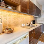 Cliff View Iii - Sea View + Pool + Wifi * 丰沙尔