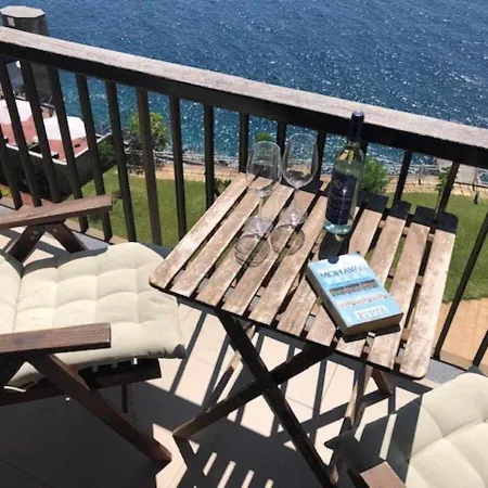 Cliff View Iii - Sea View + Pool + Wifi Apartment