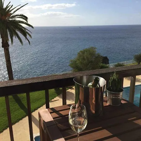 Cliff View Iii - Sea View + Pool + Wifi Funchal (Madeira)