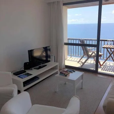 Апартаменты Cliff View Iii - Sea View + Pool + Wifi Фуншал