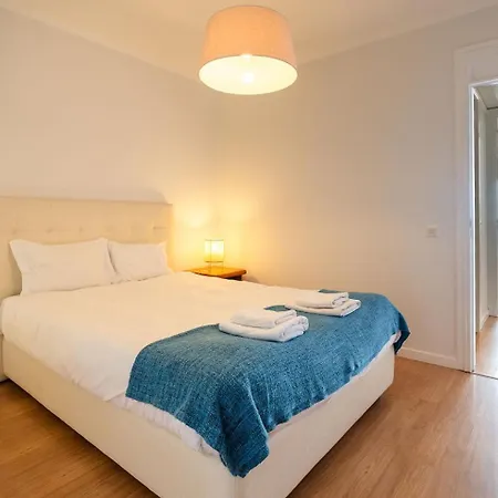 Cliff View Iii - Sea View + Pool + Wifi Funchal (Madeira)