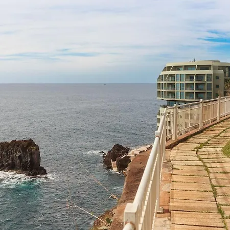 Апартаменты Cliff View Iii - Sea View + Pool + Wifi