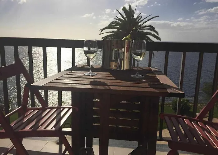 Cliff View Iii - Sea View + Pool + Wifi * Funchal