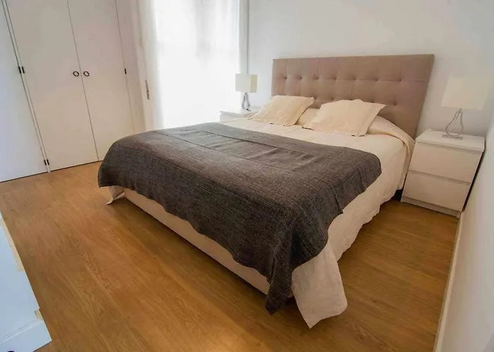 Cliff View Iii - Sea View + Pool + Wifi Funchal