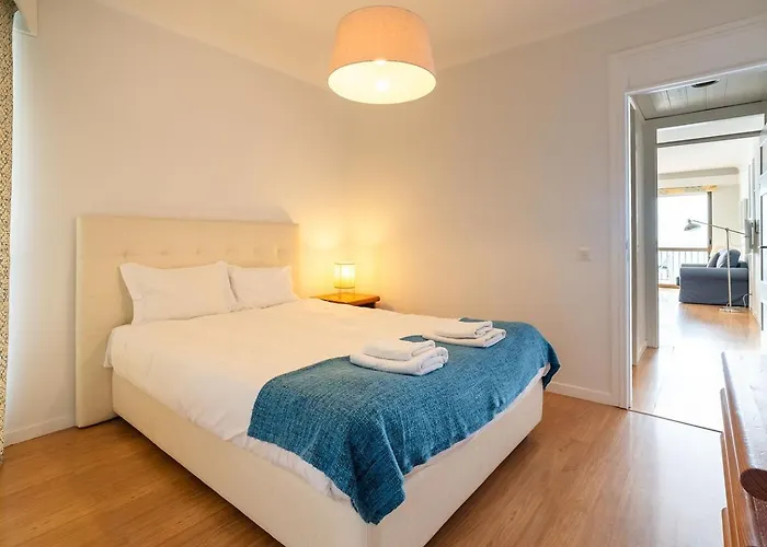 Cliff View Iii - Sea View + Pool + Wifi Funchal (Madeira)