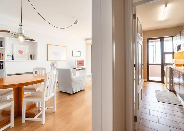 Cliff View Iii - Sea View + Pool + Wifi Apartament