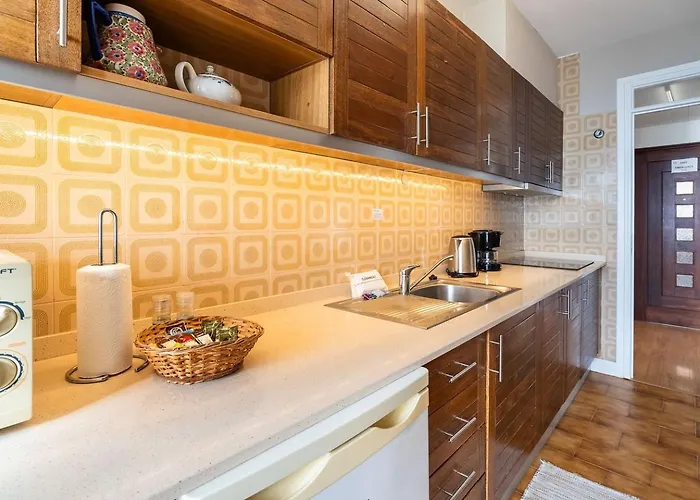 Cliff View Iii - Sea View + Pool + Wifi * Funchal (Madeira)