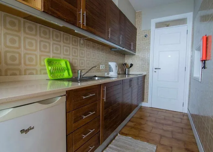 Cliff View Iii - Sea View + Pool + Wifi 아파트